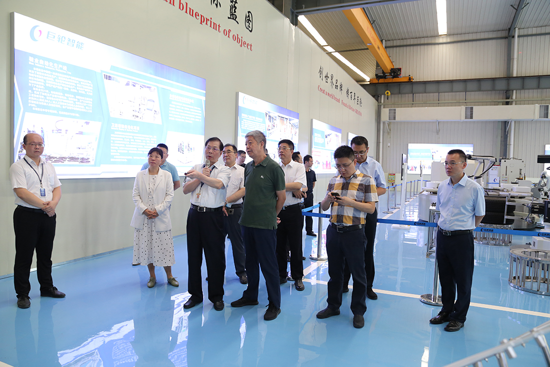 The Former Director of the High-tech Department of the Ministry of Science and Technology，Zhao Yuhai, and His Party Visited Greatoo for Investigation and Research