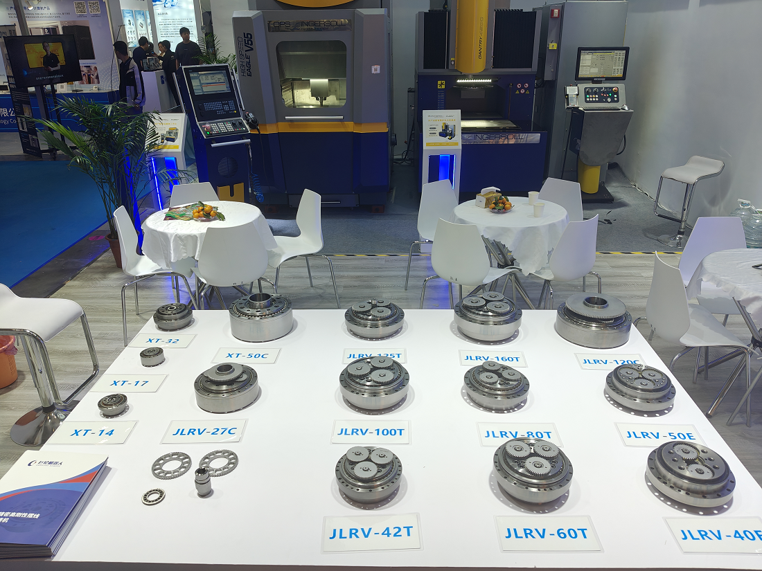 巨輪智能攜JLRV/XT減速器亮相高交會 ——國產核心部件錨定人形機器人新賽道